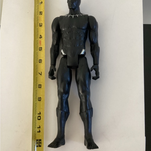 Hasbro Black Panther Action Figure - Picture 3 of 8
